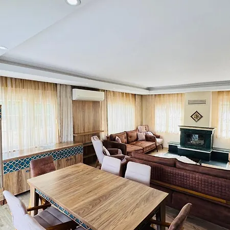 Royal Palace Private Pool Halal Villa *