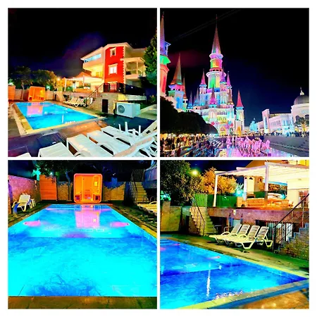 Royal Palace Private Pool Halal