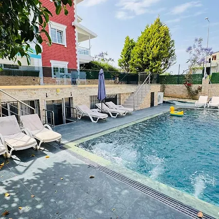 Royal Palace Private Pool Halal 빌라 베렉