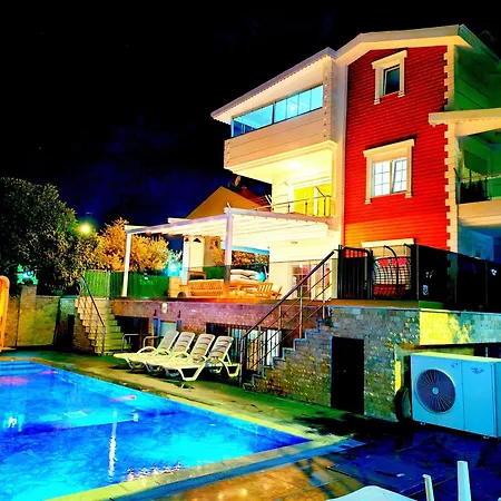 Royal Palace Private Pool Halal 빌라 *