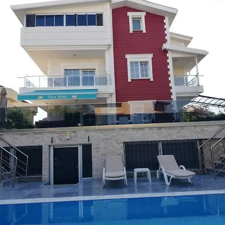 Royal Palace Private Pool Halal Villa