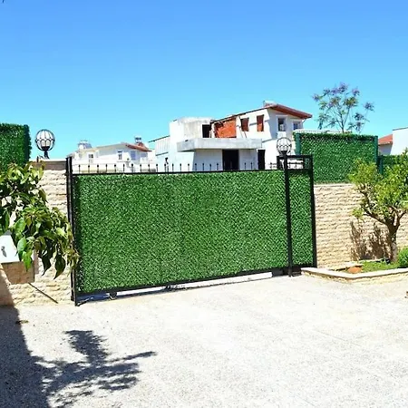 Royal Palace Private Pool Halal Μπέλεκ